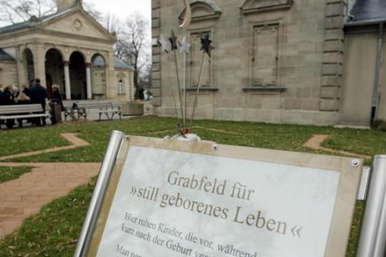 Cementerio de beb�s de F�rth. Foto: � D. Karmann
