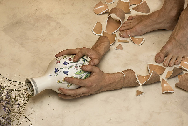 Arms break, vases don�t � Copyright 2015, Erik Johansson